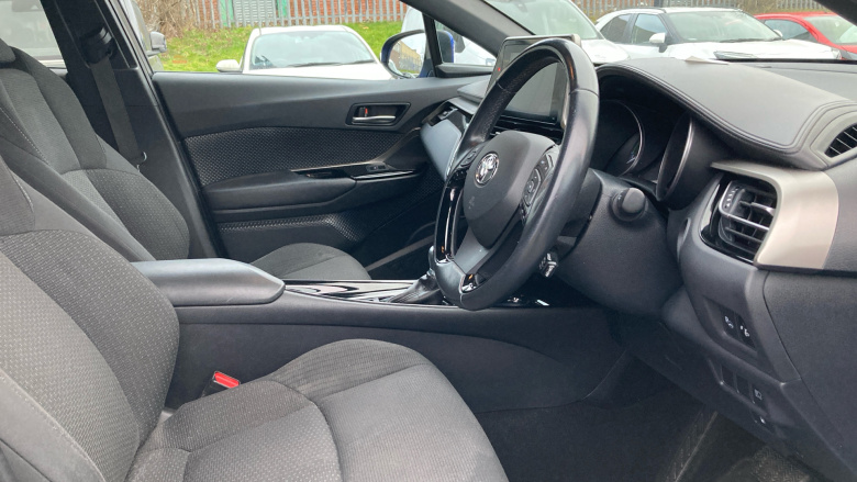 Toyota C-HR 1.8 Hybrid Design 5dr CVT Hybrid Hatchback